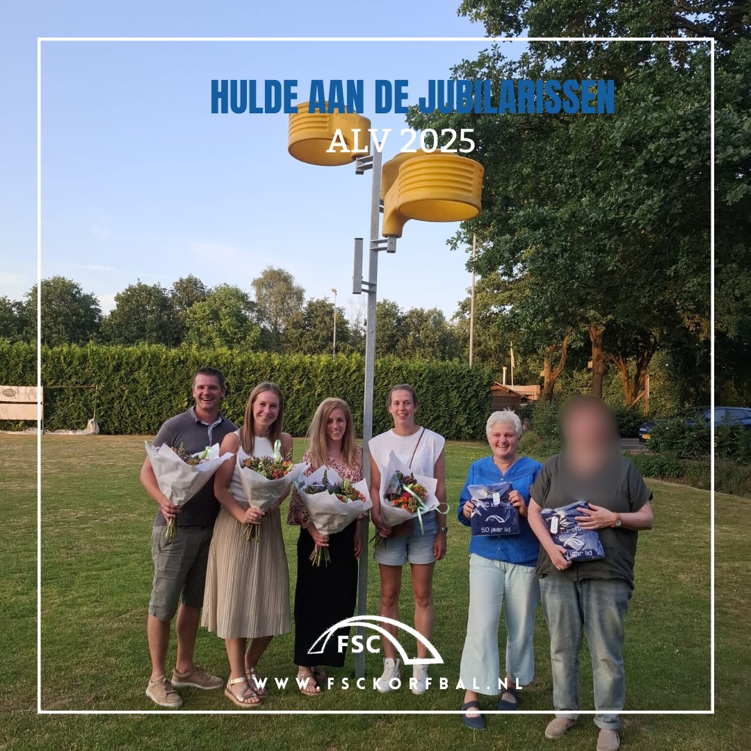 🎉 Jubilea bij FSC Korfbal! 🎉
Gisteren tijdens onze ALV hebben we een mooi moment genomen om een aantal van onze trouwe leden in het zonnetje te zetten.
👏 Maar liefst 9 jubilarissen mochten we feliciteren:
🏅 5 leden met 25 jaar lidmaatschap
🏅 1 lid met 40 jaar lidmaatschap
🏅 3 leden met 50 jaar lidmaatschap
Wat een bijzondere mijlpalen! 💙
Niet iedereen kon op de foto, maar stuk voor stuk zijn het leden waar we enorm trots op zijn.
Dank voor jullie jarenlange inzet, betrokkenheid en liefde voor FSC! 💪💙
#FSCkorfbal #jubilarissen #trots #samenster